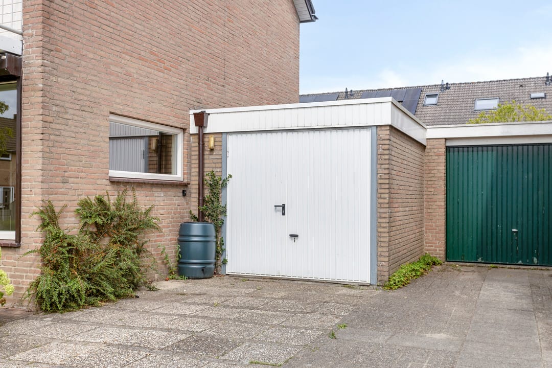 Photo 31 of Meeuwenstraat 6