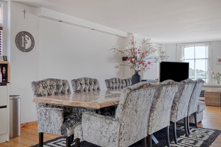 Photo 8 of Voorstraat 112