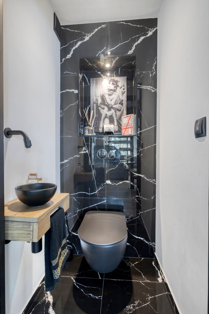 Photo 21 of Voorstraat 112