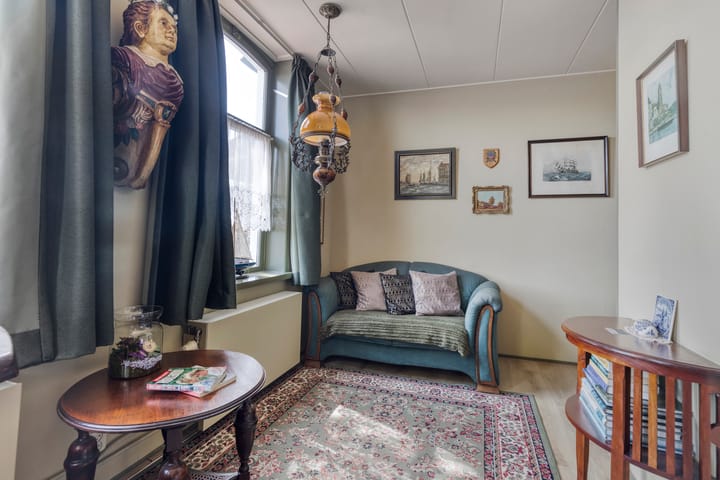 Photo 39 of Voorstraat 112