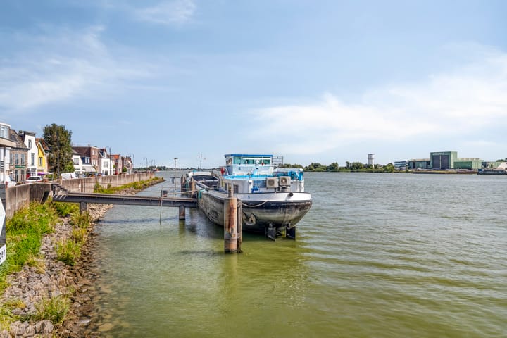 Photo 55 of Voorstraat 112