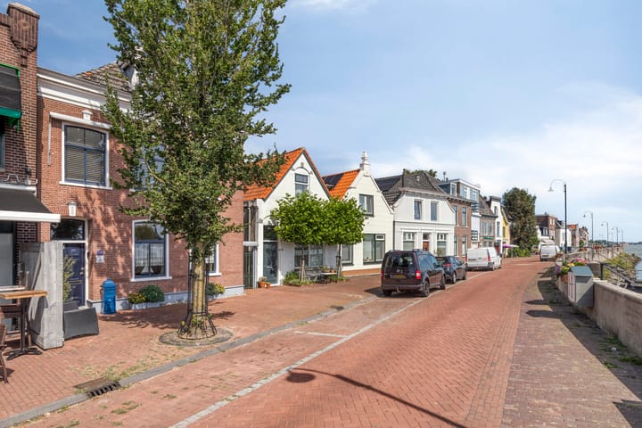 Photo 58 of Voorstraat 112