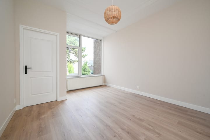 Foto 14 van Weimarstraat 389