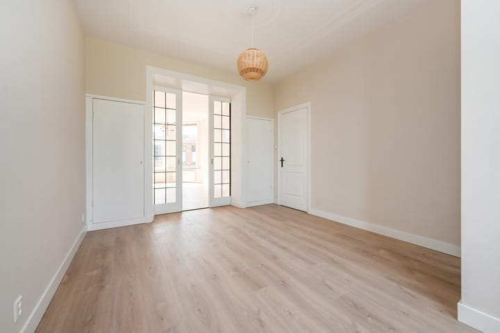 Foto 15 van Weimarstraat 389