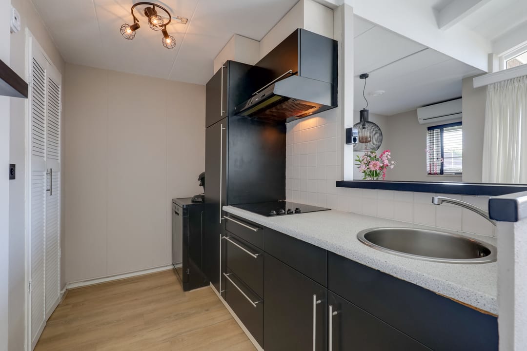 Photo 22 of Wilhelminastraat 30-C