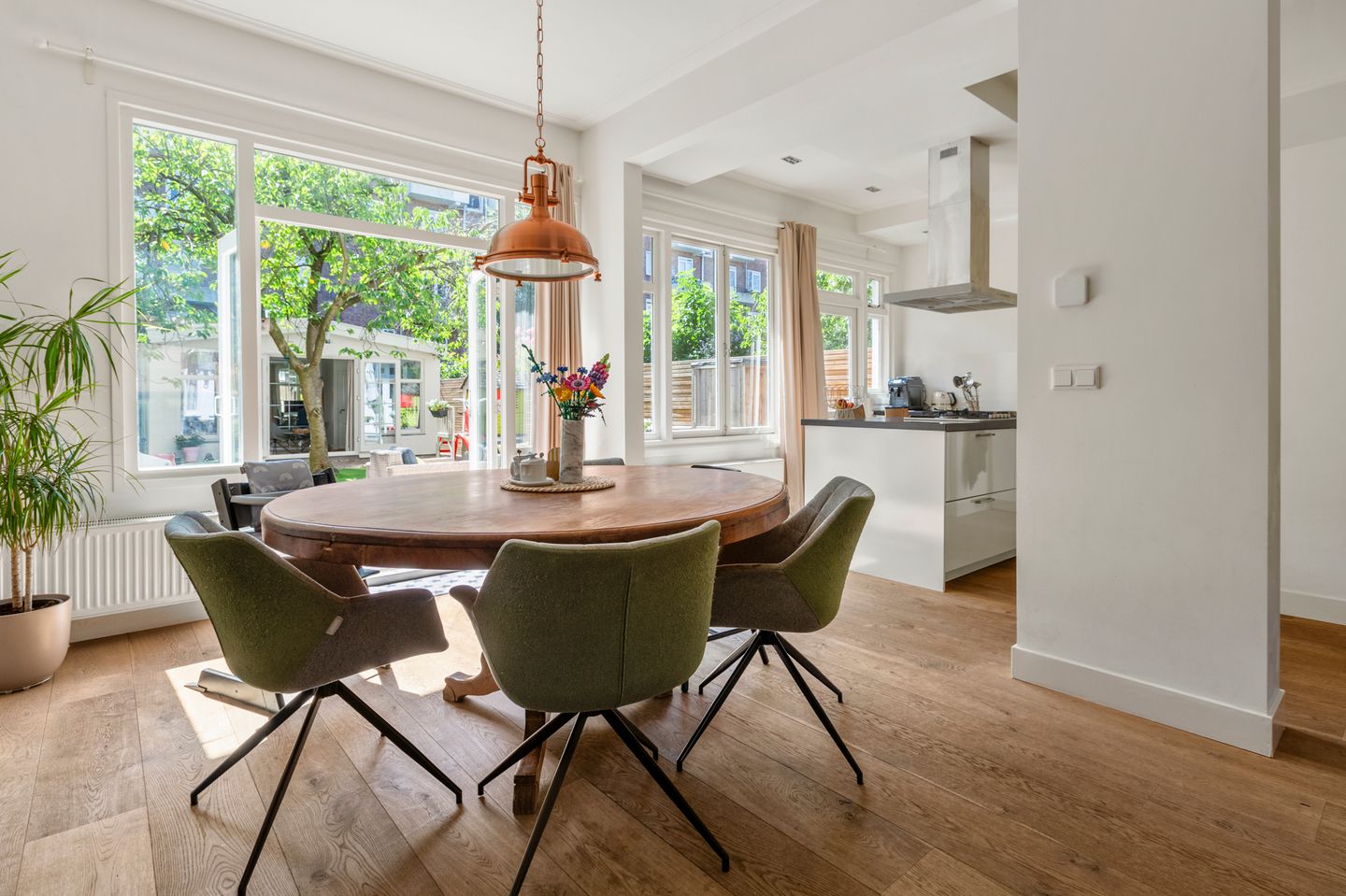 Photo 5 of Admiraal De Ruijterweg 405