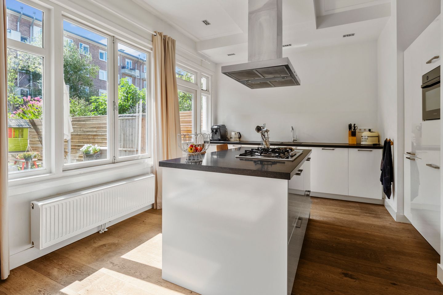 Photo 10 of Admiraal De Ruijterweg 405