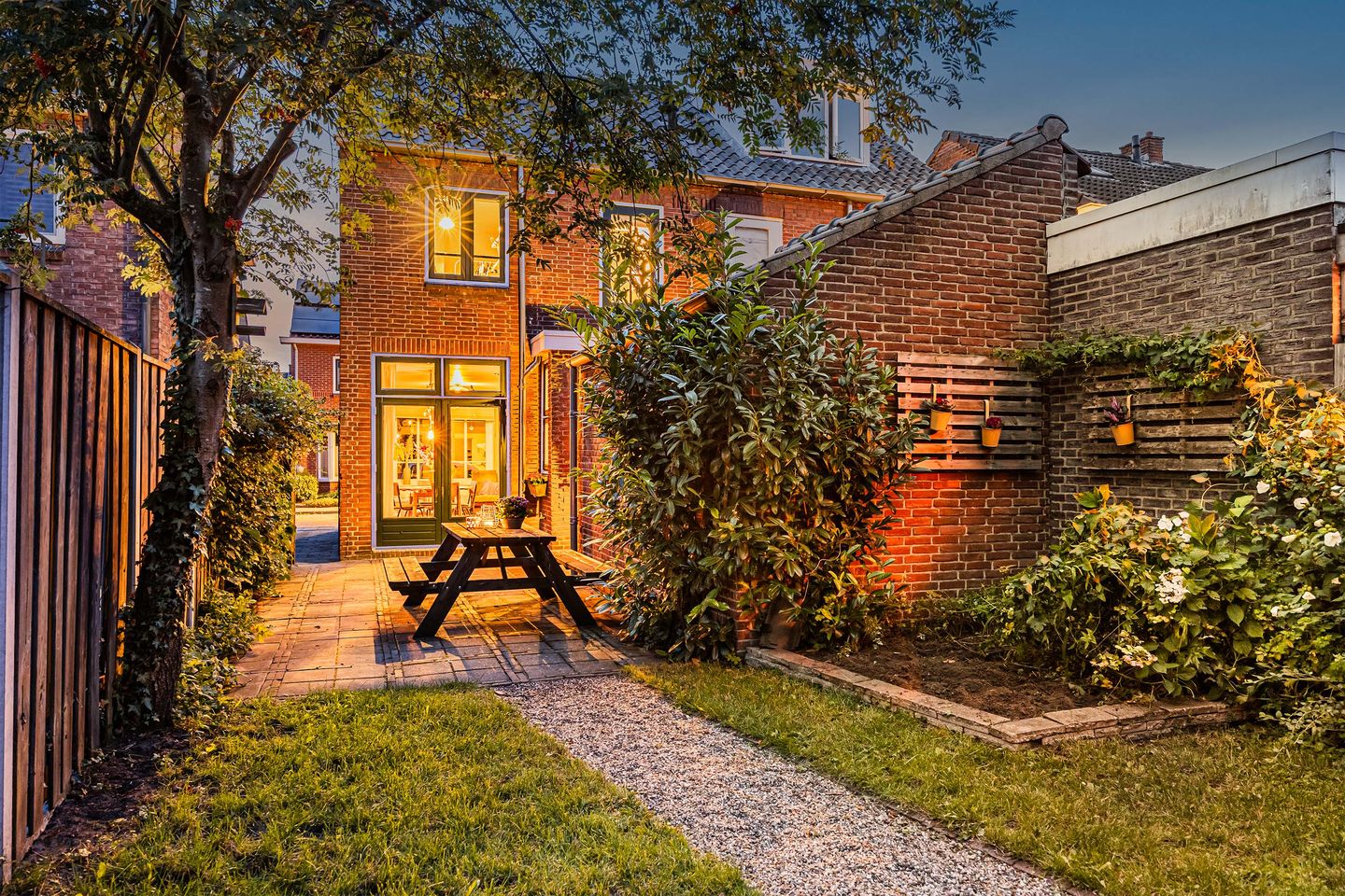 Foto 4 van Esdoornstraat 13