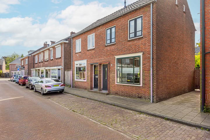 Foto 6 van Esdoornstraat 13