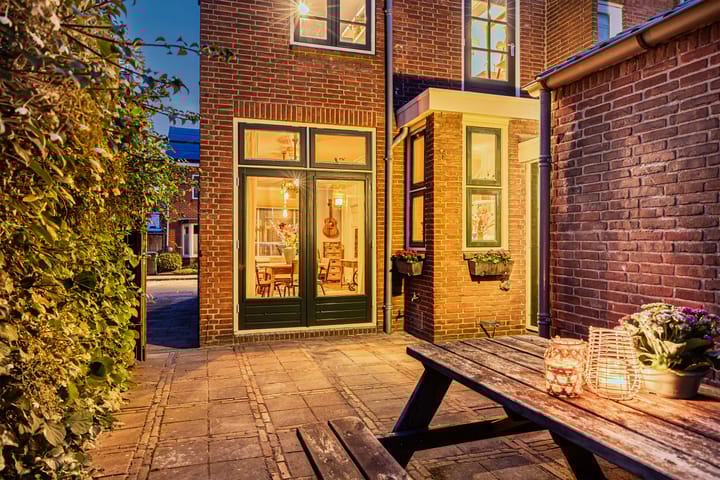 Foto 24 van Esdoornstraat 13