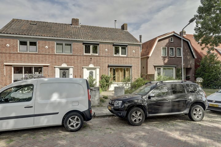 Photo 5 of Schoolstraat 18