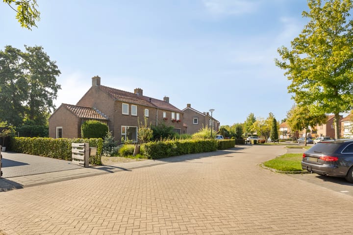 Foto 37 van Schmitzstraat 9