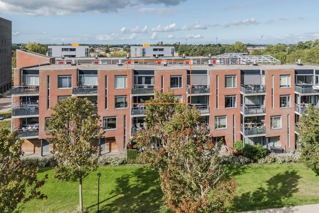 Foto 1 van Tjaarlingermeer 182