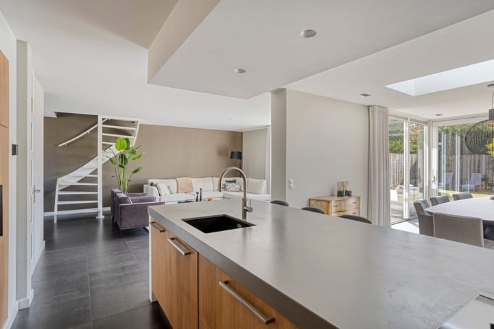 Foto 2 van Wijnruit 12