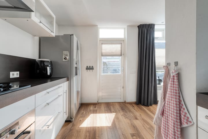 Foto 13 van Wentholtstraat 74