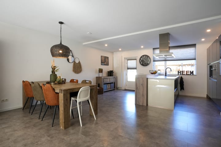 Photo 5 of Benedictijnenstraat 12