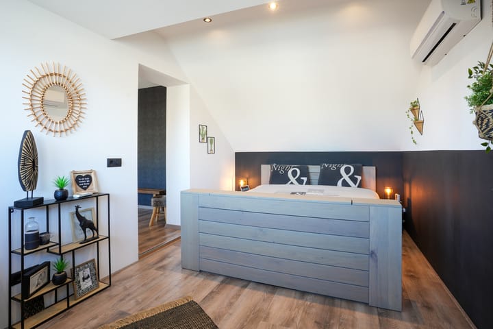 Photo 14 of Benedictijnenstraat 12