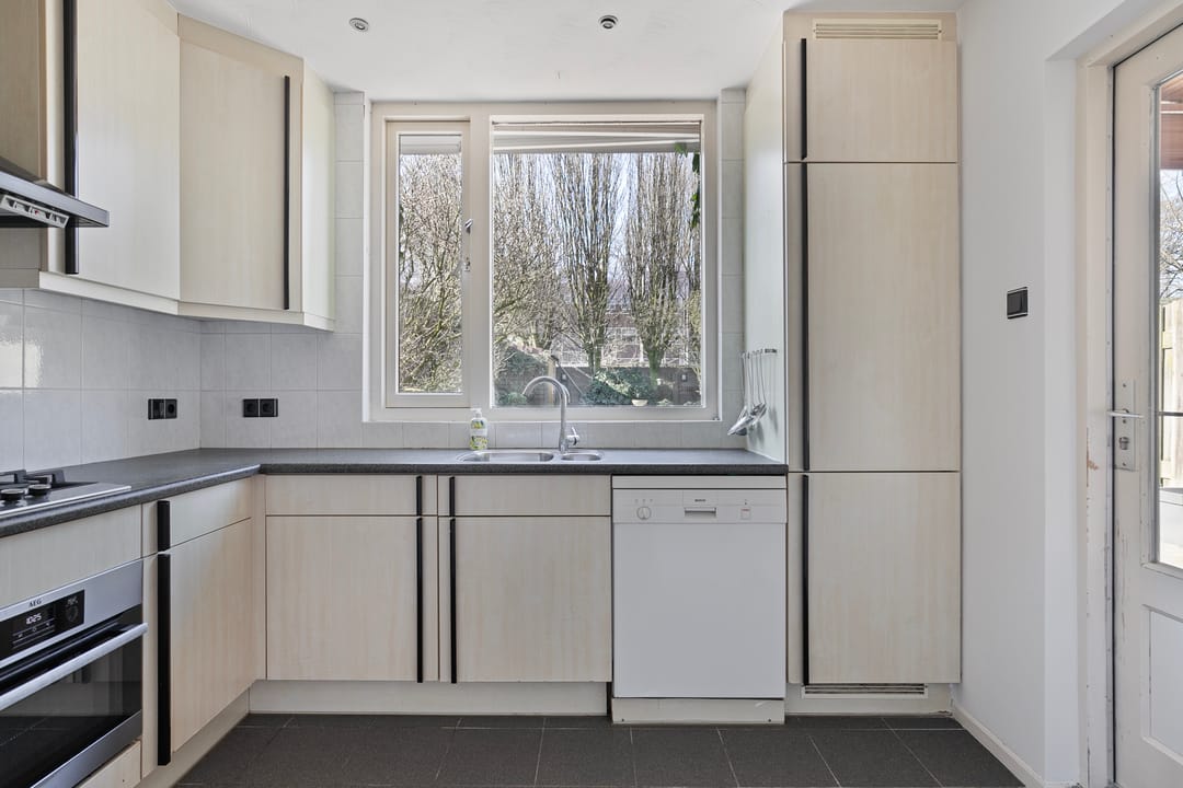 Foto 11 van Lijmbeekstraat 154