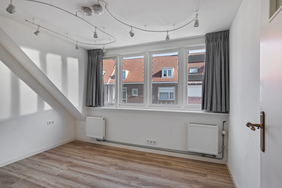 Foto 17 van Lijmbeekstraat 154