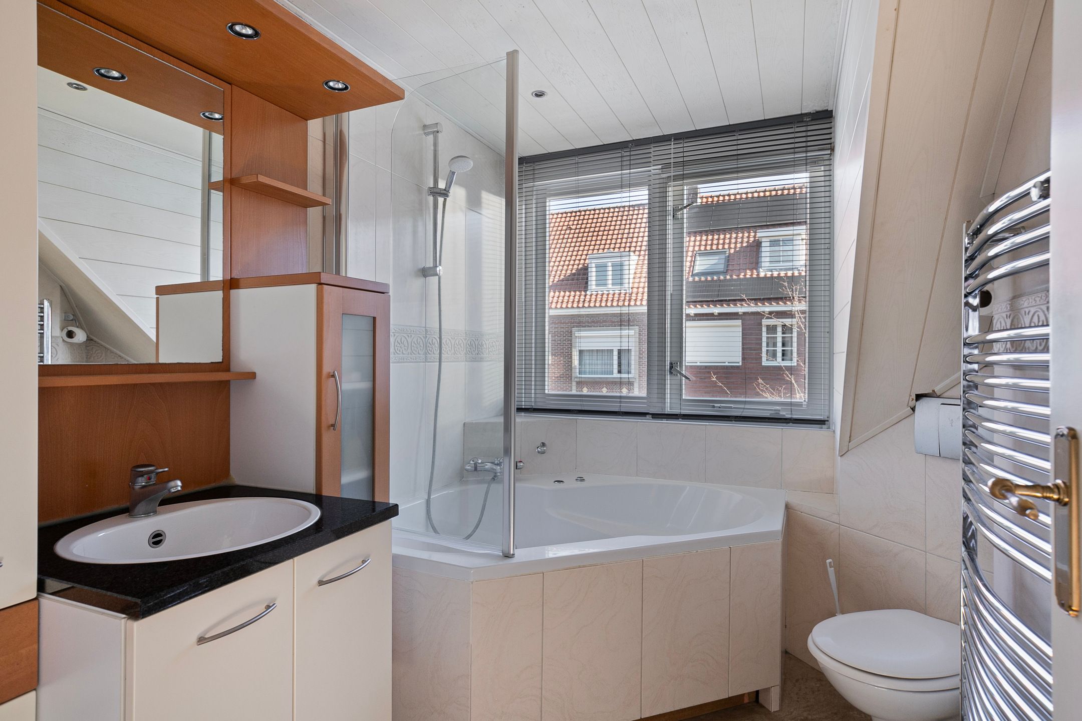 Foto 21 van Lijmbeekstraat 154