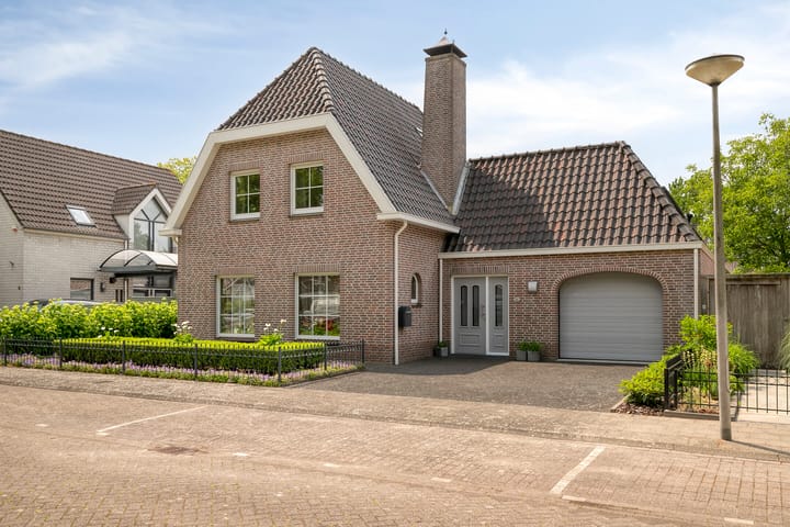 Foto 2 van Annekeswei 6