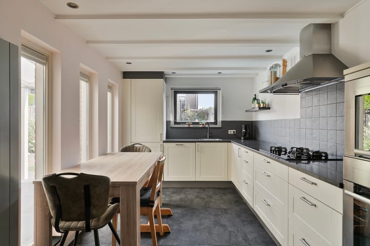 Photo 3 of Spuistraat 12