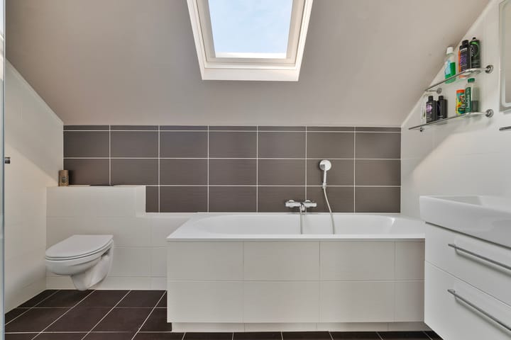 Photo 4 of Spuistraat 12