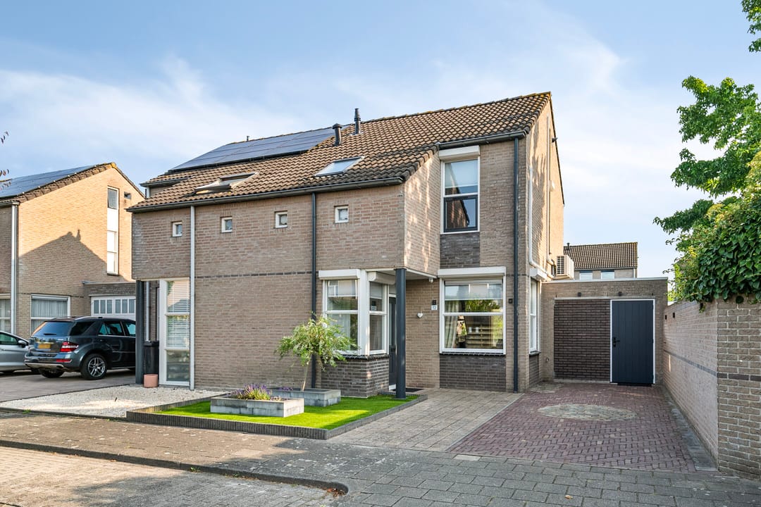 Photo 1 of Spuistraat 12