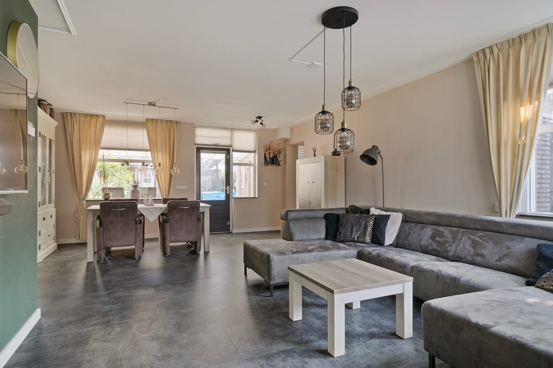 Photo 8 of Spuistraat 12