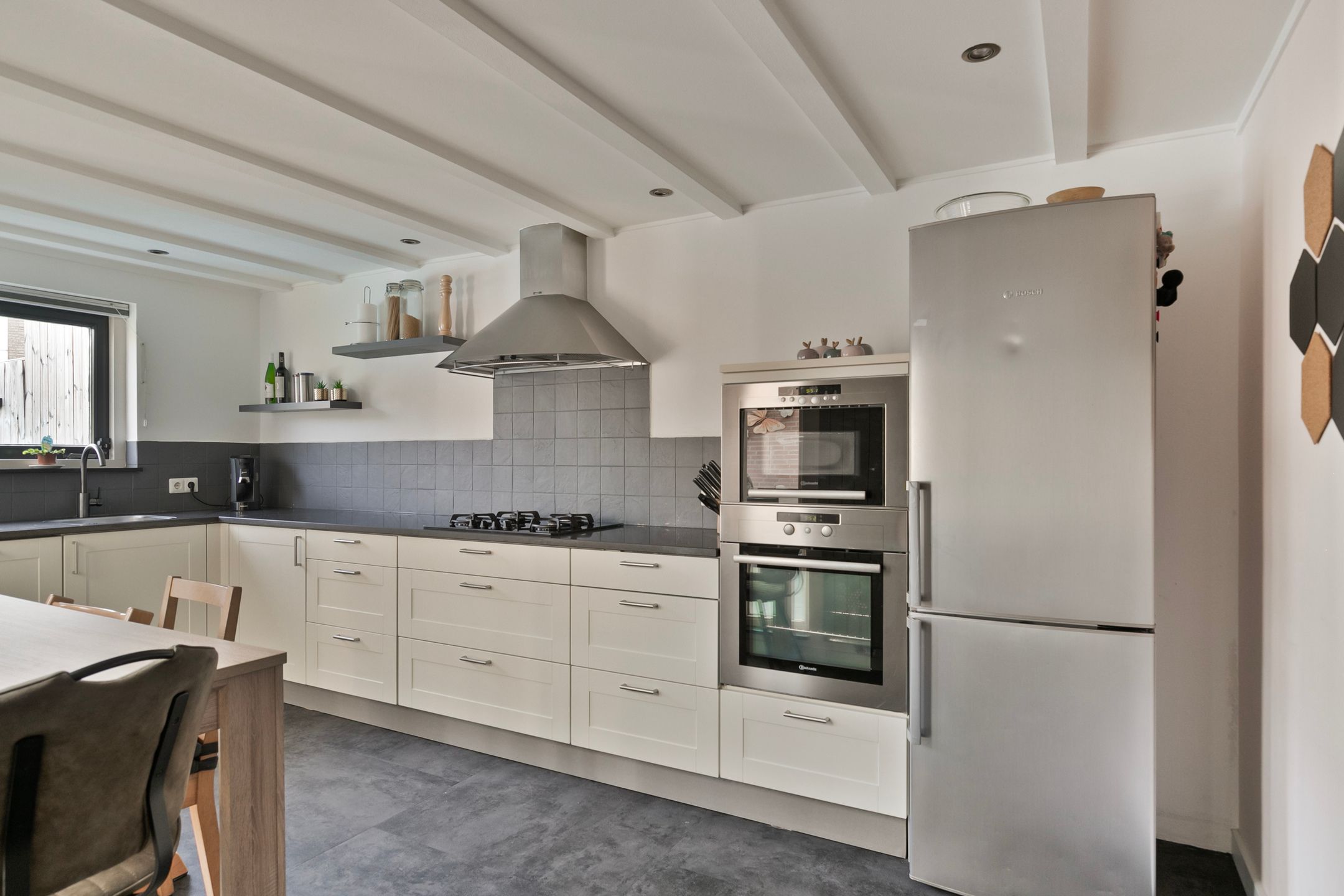 Photo 12 of Spuistraat 12