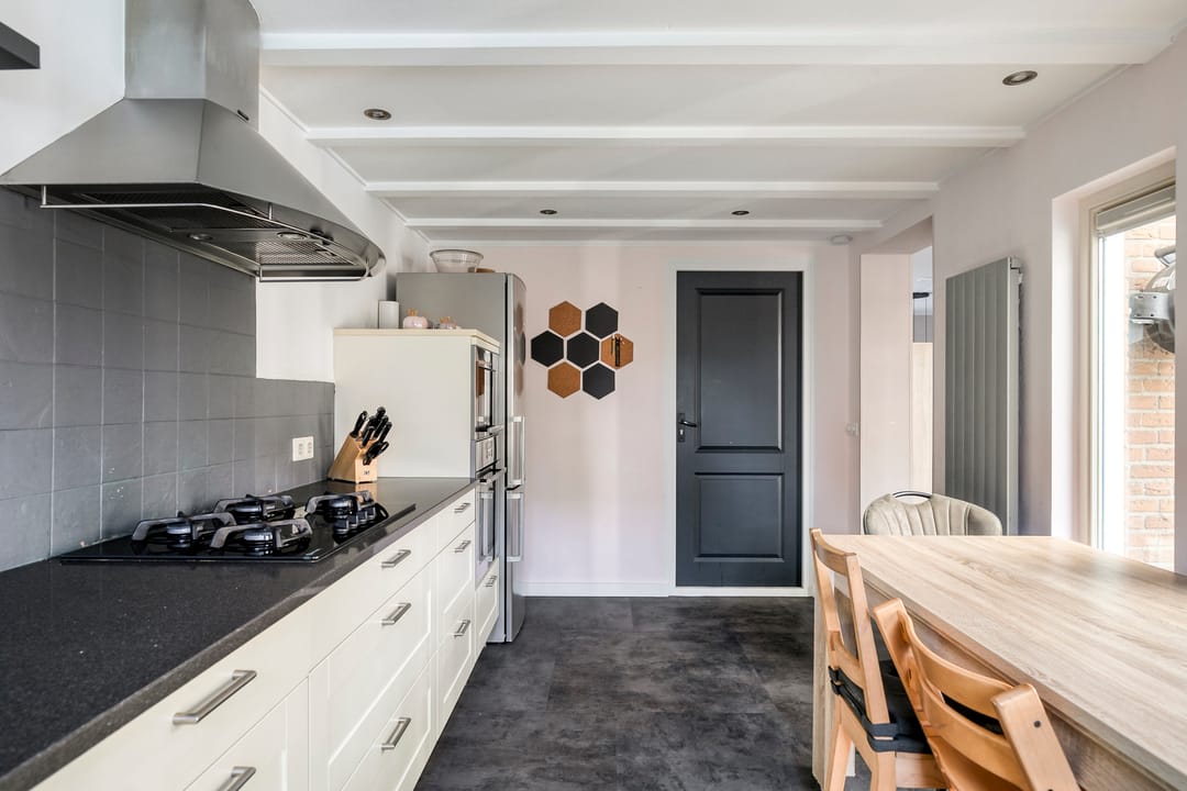 Photo 13 of Spuistraat 12