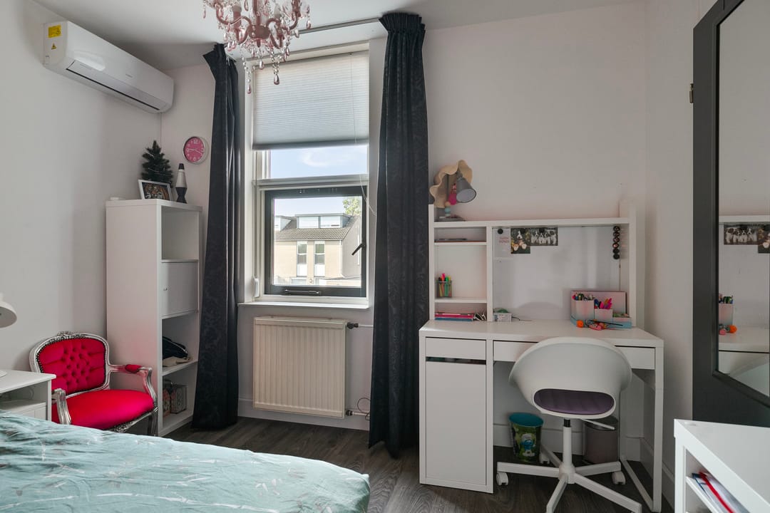 Photo 16 of Spuistraat 12