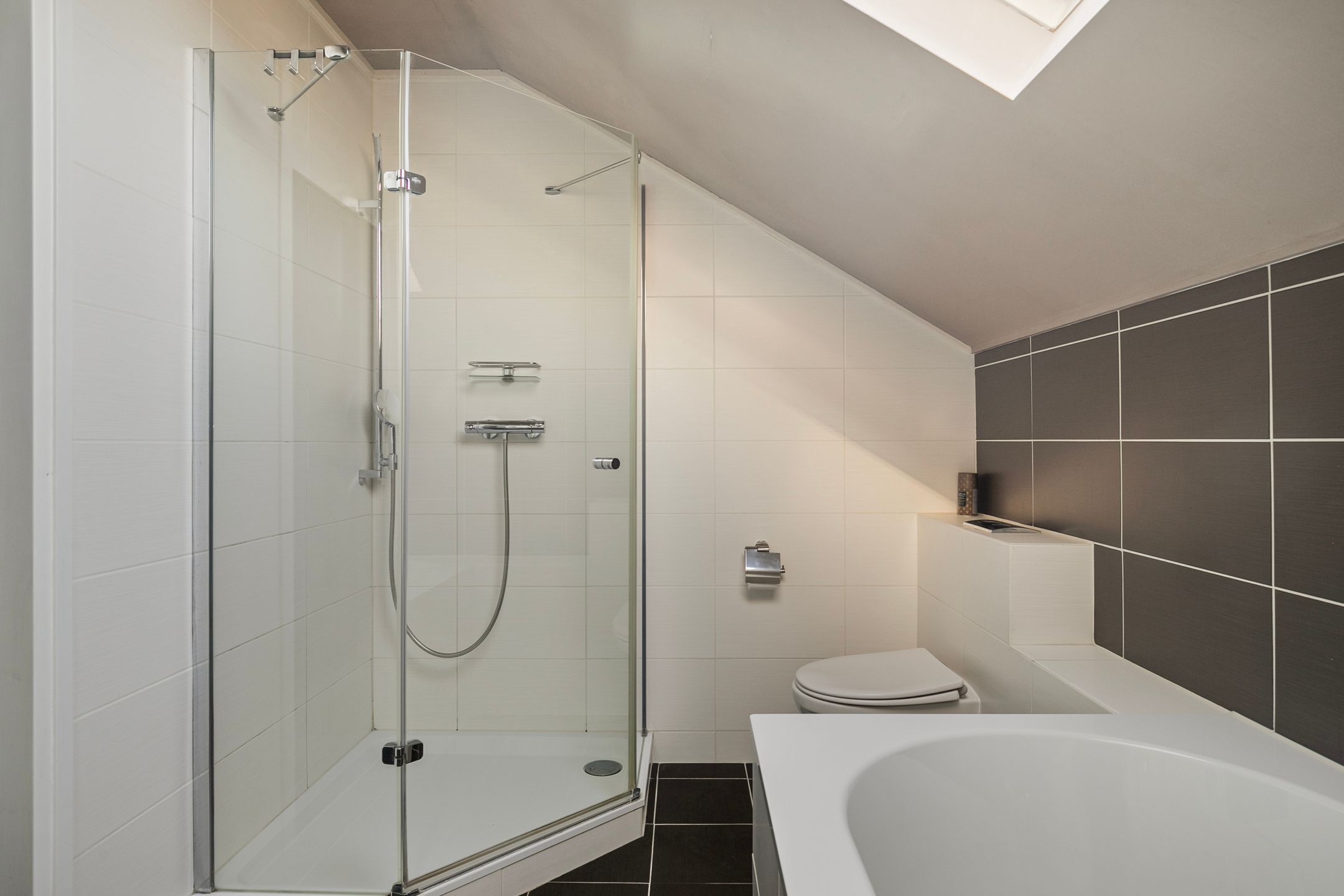 Photo 18 of Spuistraat 12