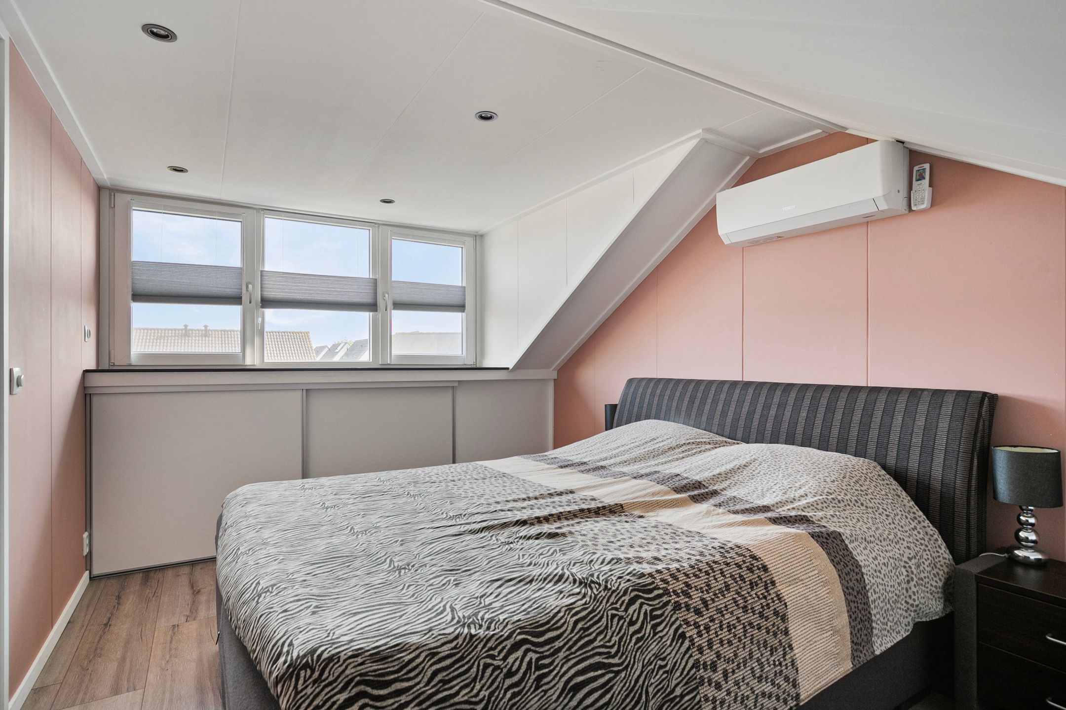 Photo 24 of Spuistraat 12