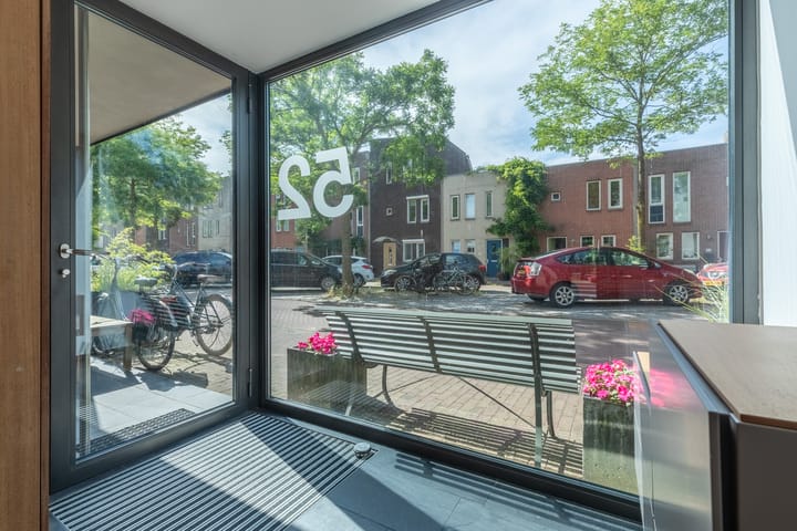 Photo 5 of Edmond Halleylaan 52