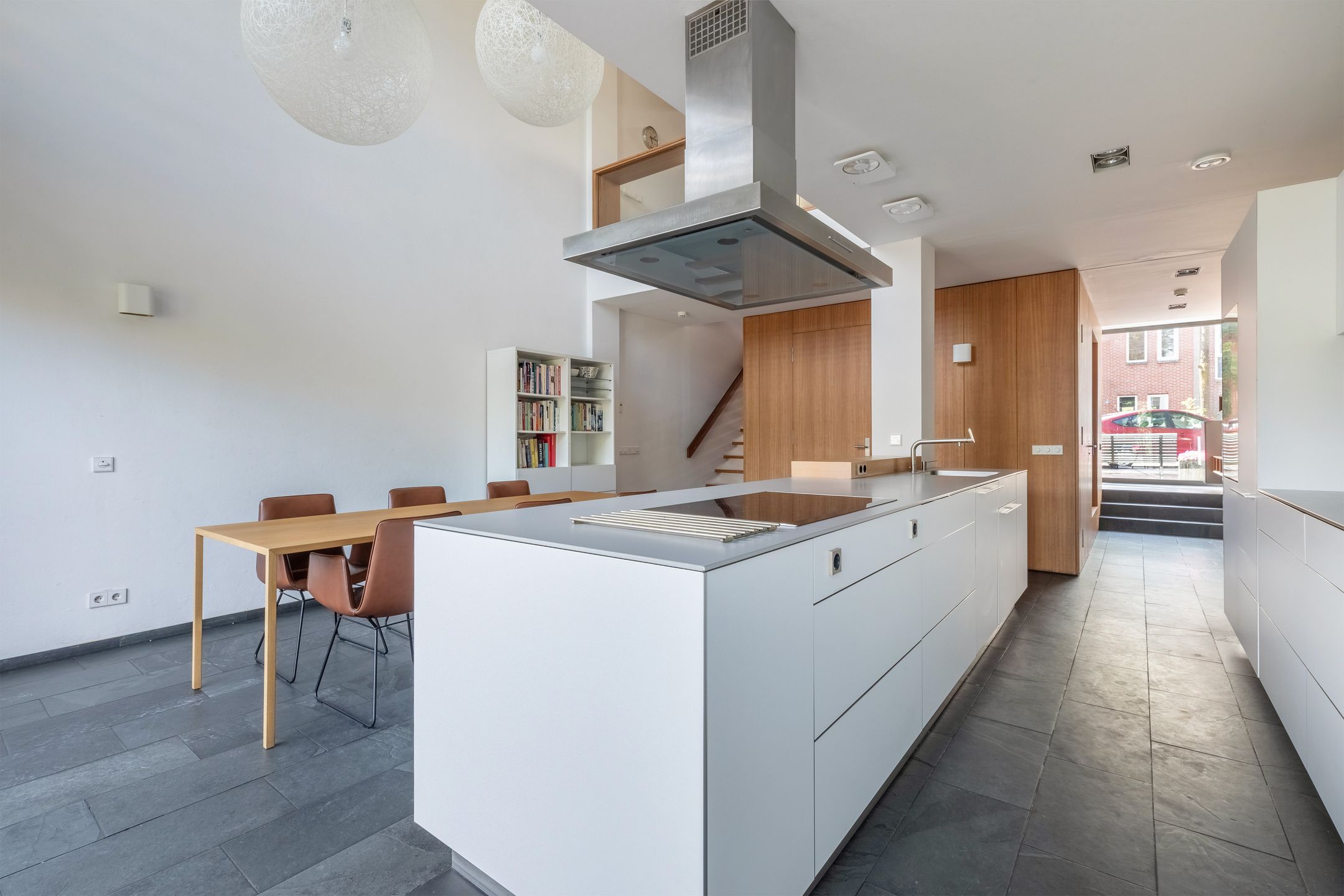 Foto 9 van Edmond Halleylaan 52