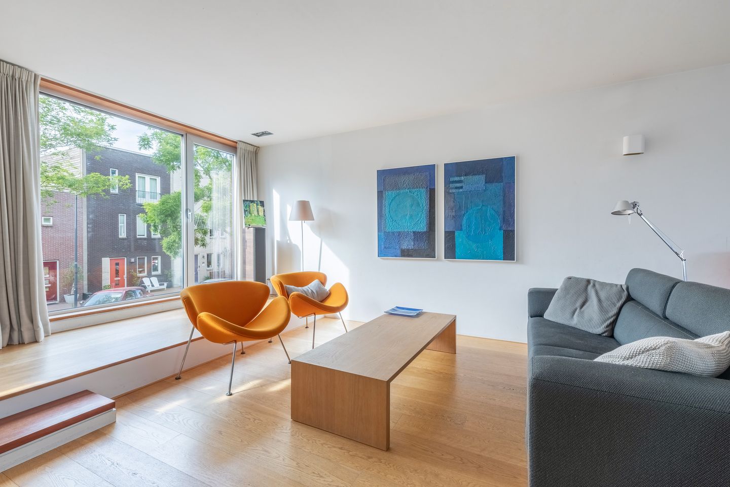 Foto 19 van Edmond Halleylaan 52