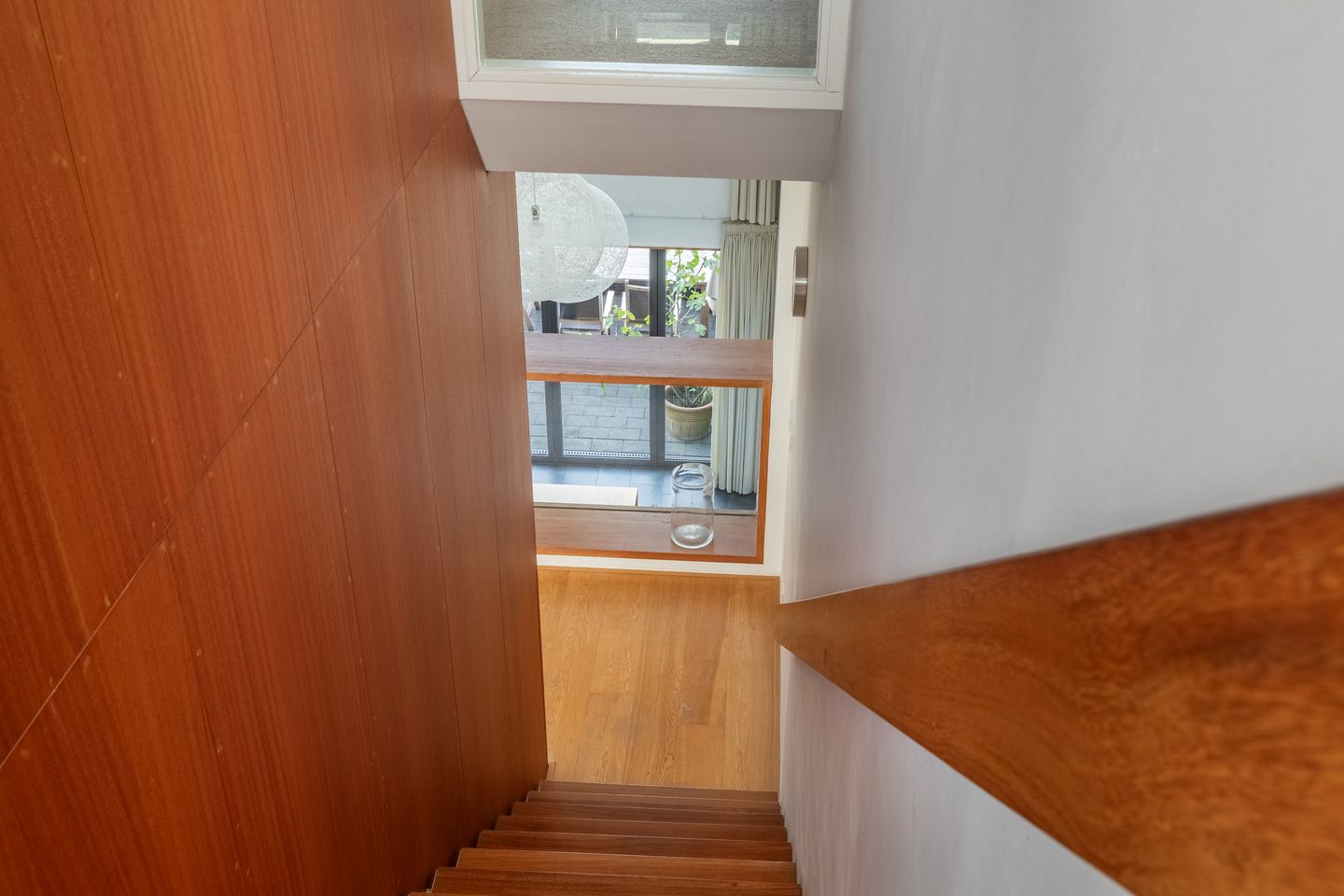 Foto 20 van Edmond Halleylaan 52