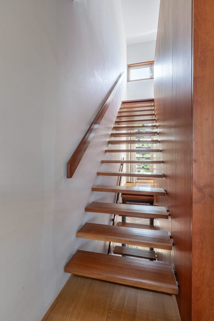 Photo 21 of Edmond Halleylaan 52