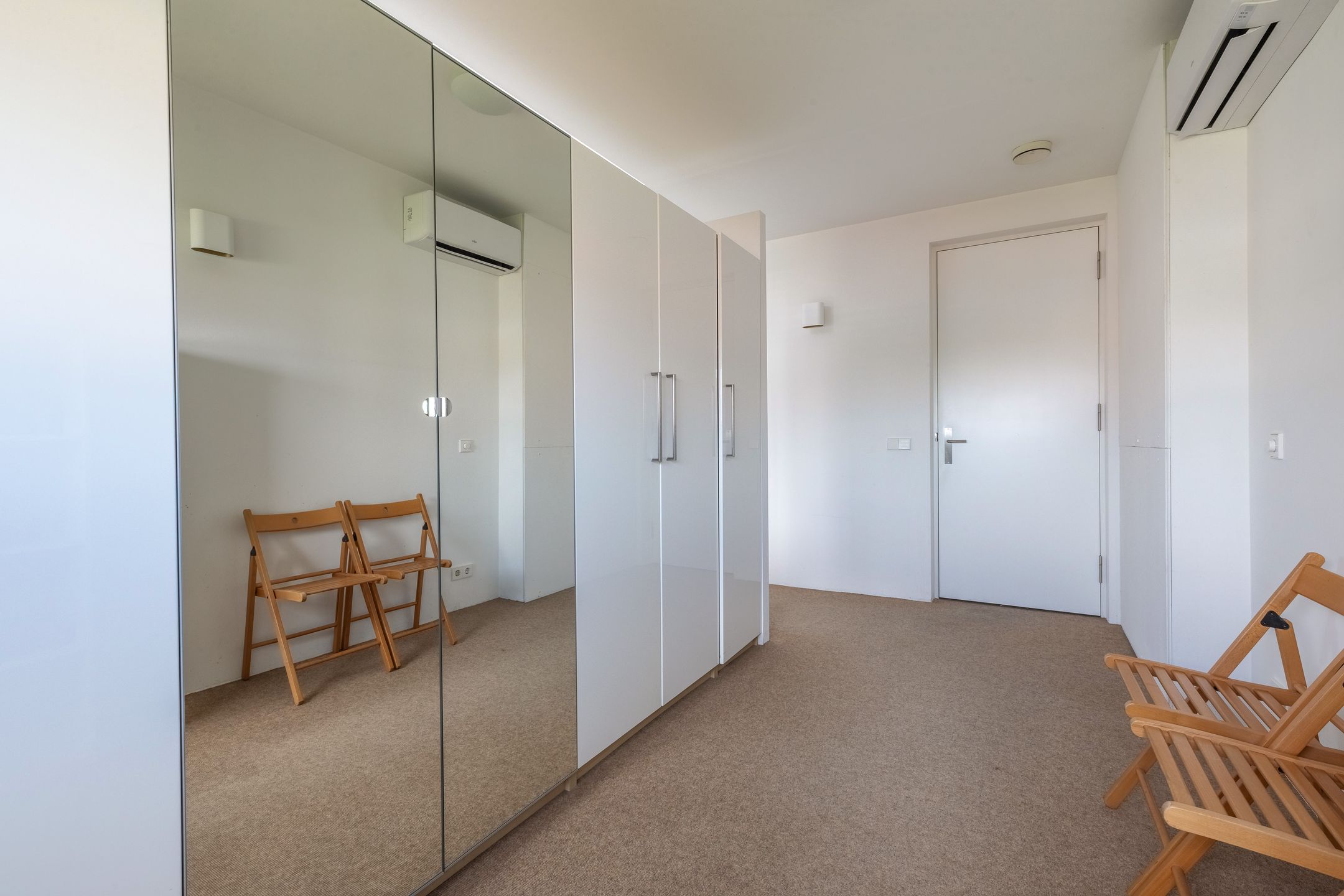 Foto 27 van Edmond Halleylaan 52