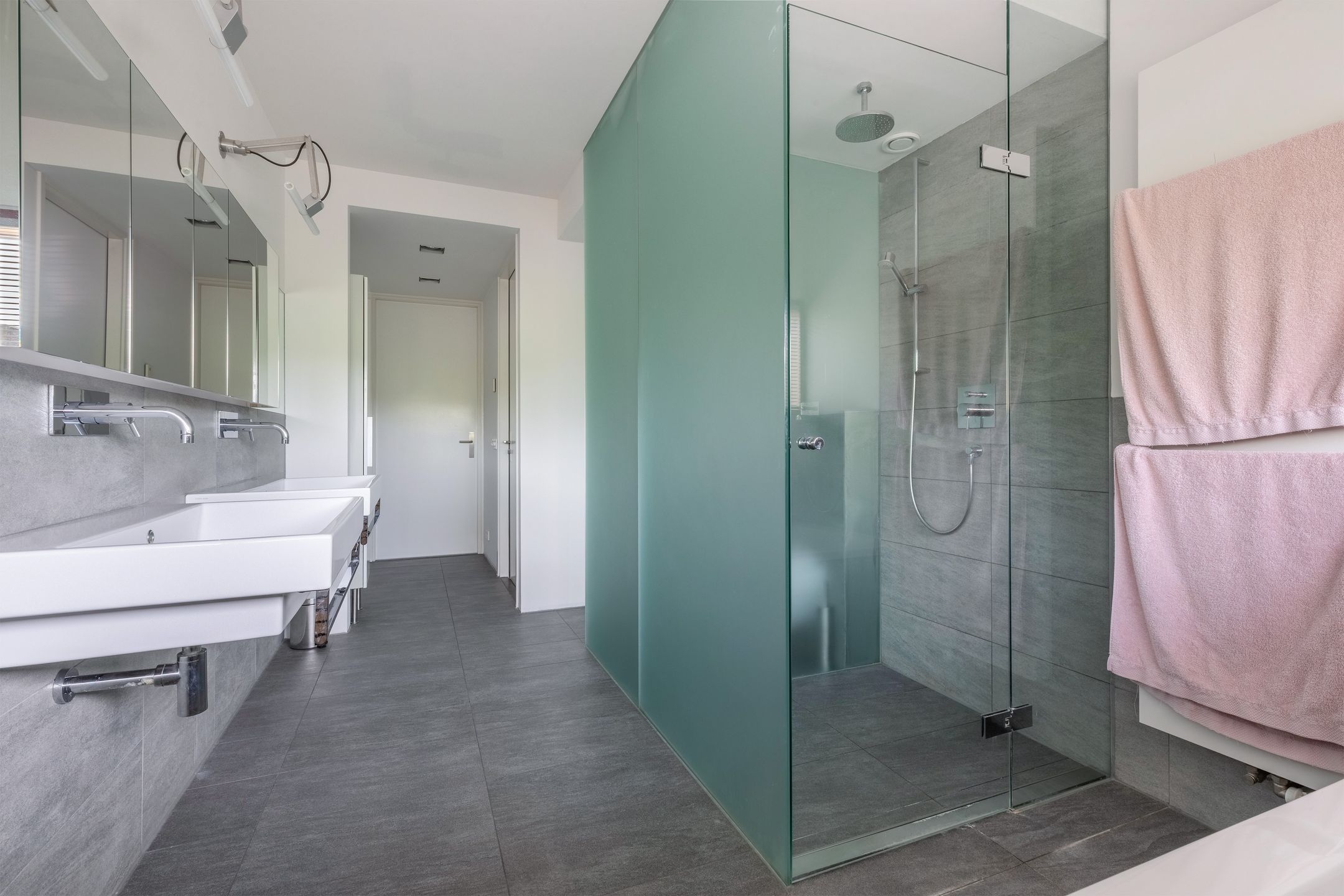 Foto 30 van Edmond Halleylaan 52