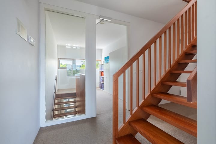 Photo 32 of Edmond Halleylaan 52