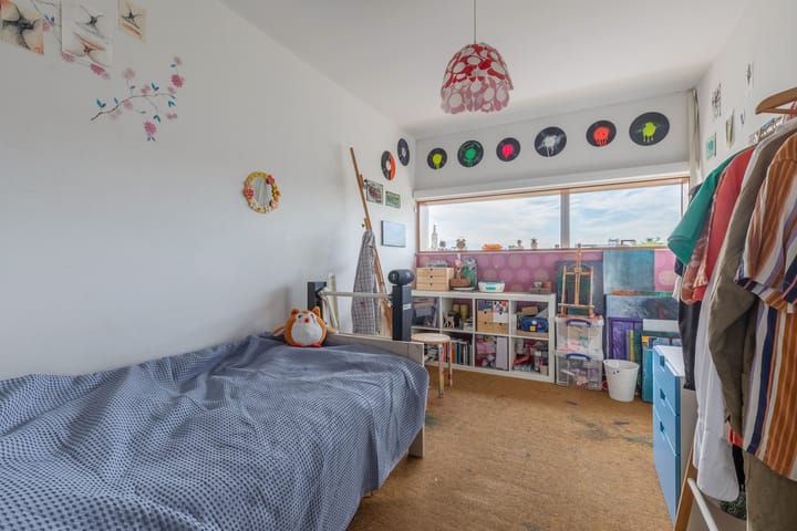 Photo 34 of Edmond Halleylaan 52