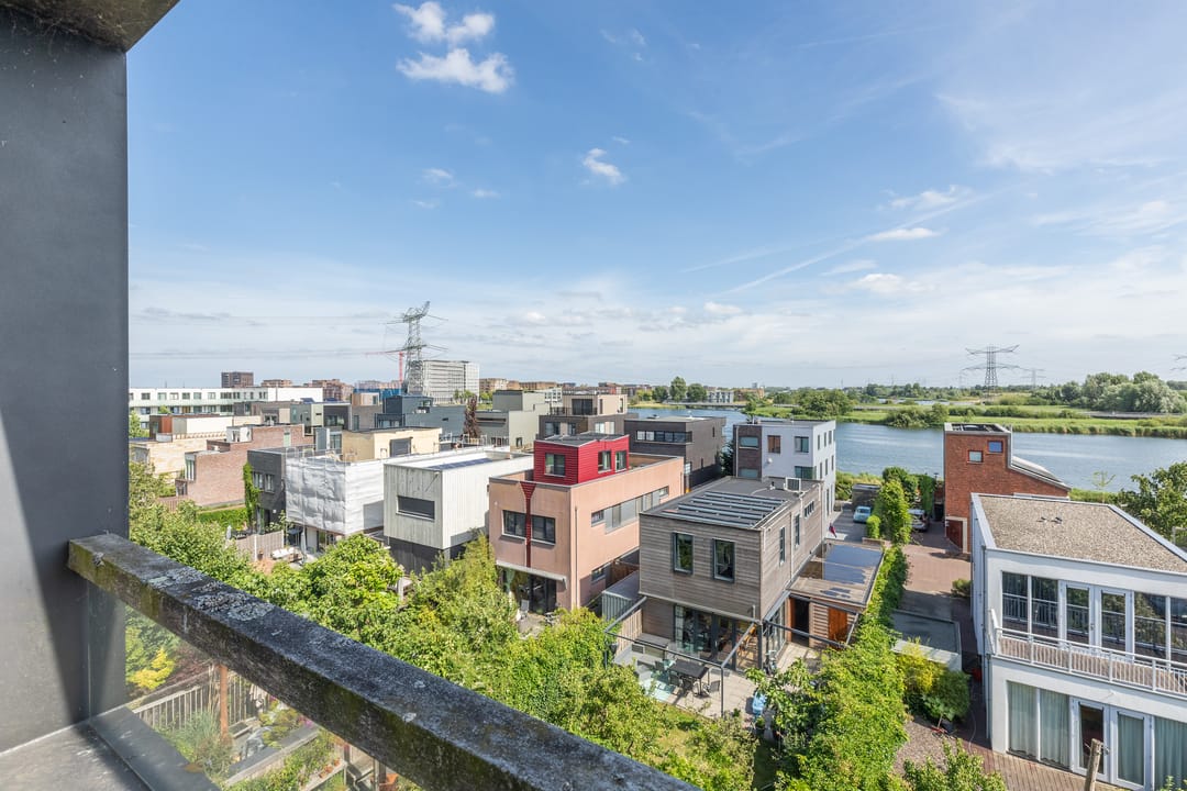 Foto 52 van Edmond Halleylaan 52