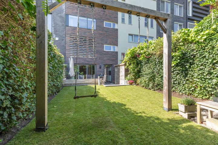 Photo 58 of Edmond Halleylaan 52