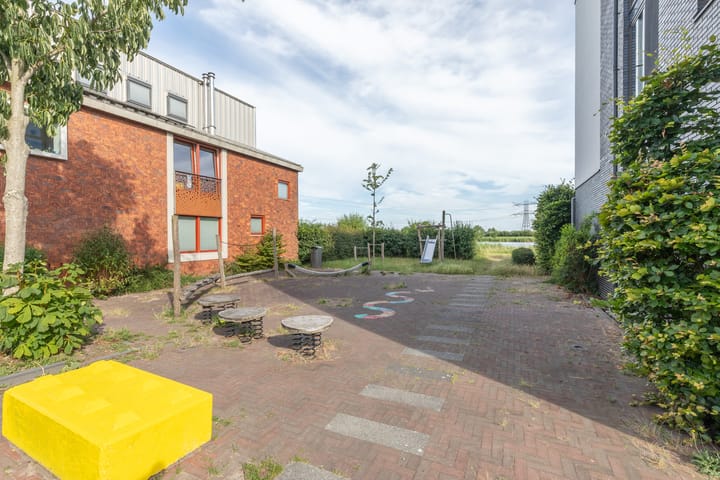 Photo 63 of Edmond Halleylaan 52