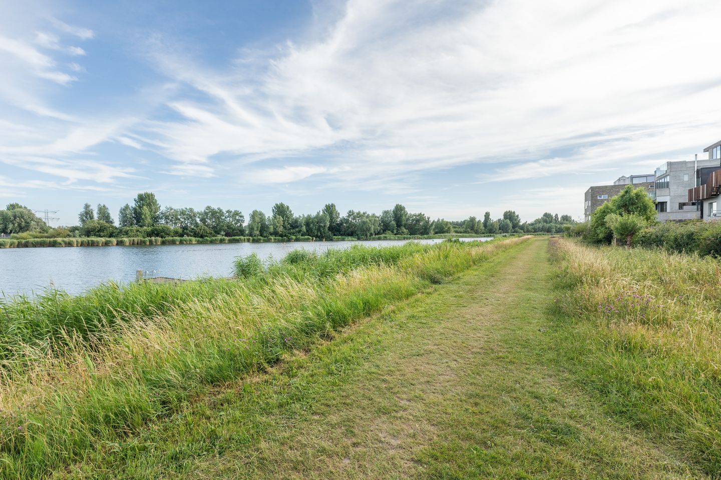 Foto 65 van Edmond Halleylaan 52