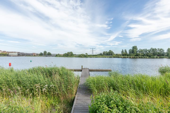 Photo 66 of Edmond Halleylaan 52