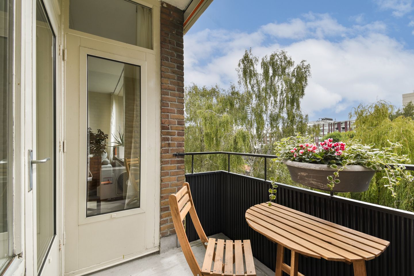 Foto 10 van Frieslandstraat 189