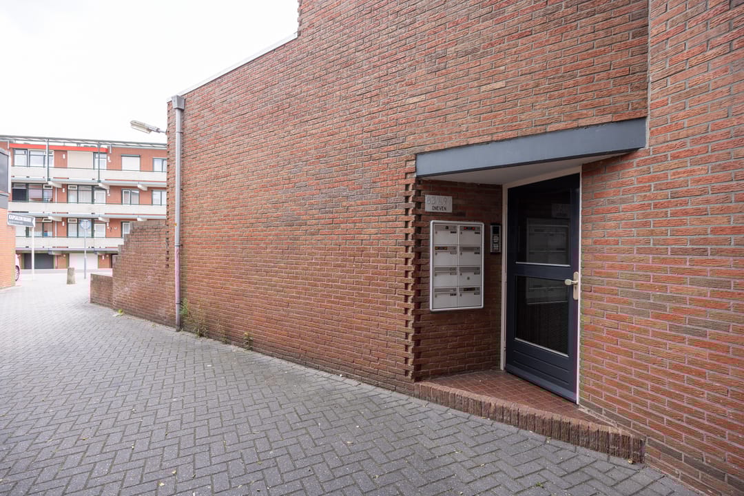 Foto 7 van Rozengaarde 95